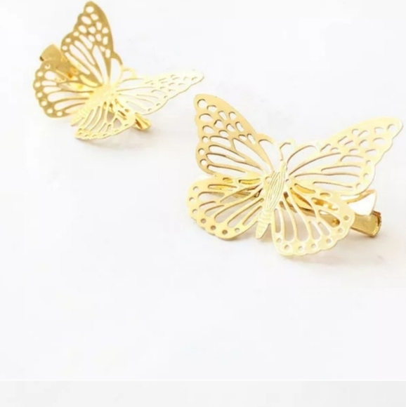 *Krista** Butterfly Hair Clips - Picture 3 of 3